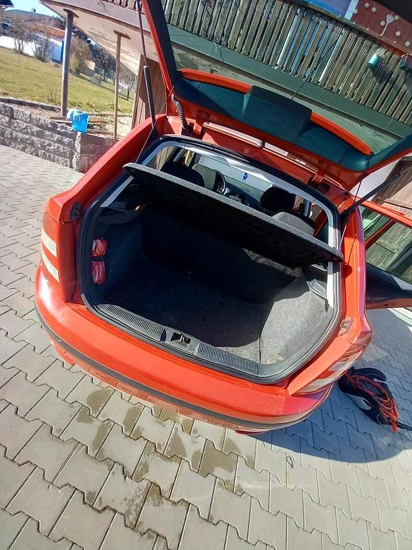 Gebraucht Skoda Fabia 75 PS (55 kW) 2007 Rot Limousine