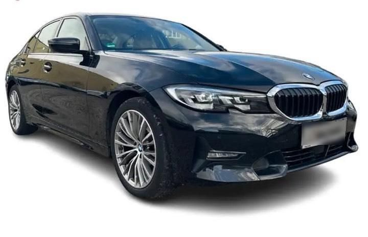 Schwarz Gebraucht 2019 BMW 320 Comfort Edition Limousine | 26.000 € (Etwas zu teuer) - Bild 1/4