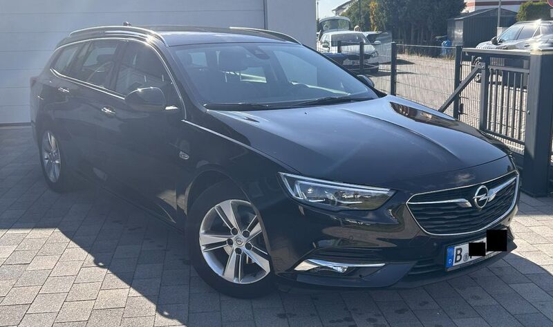 Schwarz Gebraucht 2018 Opel Insignia Innovation Kombi | 12.000 € (Guter Preis) - Bild 1/4