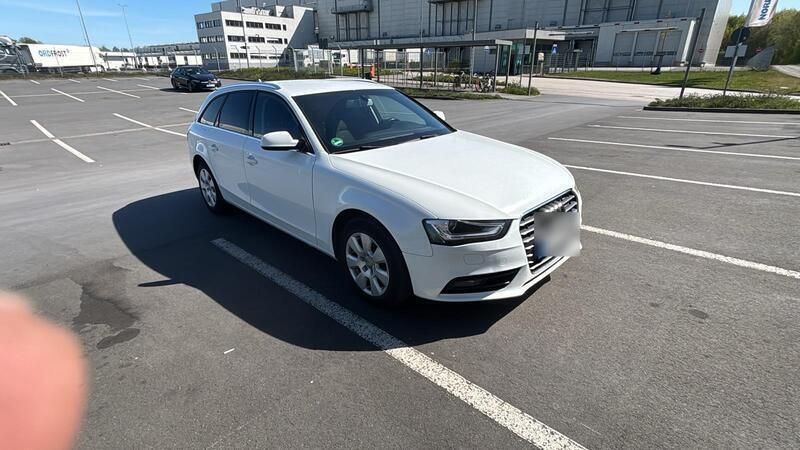 Weiß Gebraucht 2013 Audi A4 Kombi | 8.600 € (Guter Preis) - Bild 1/4