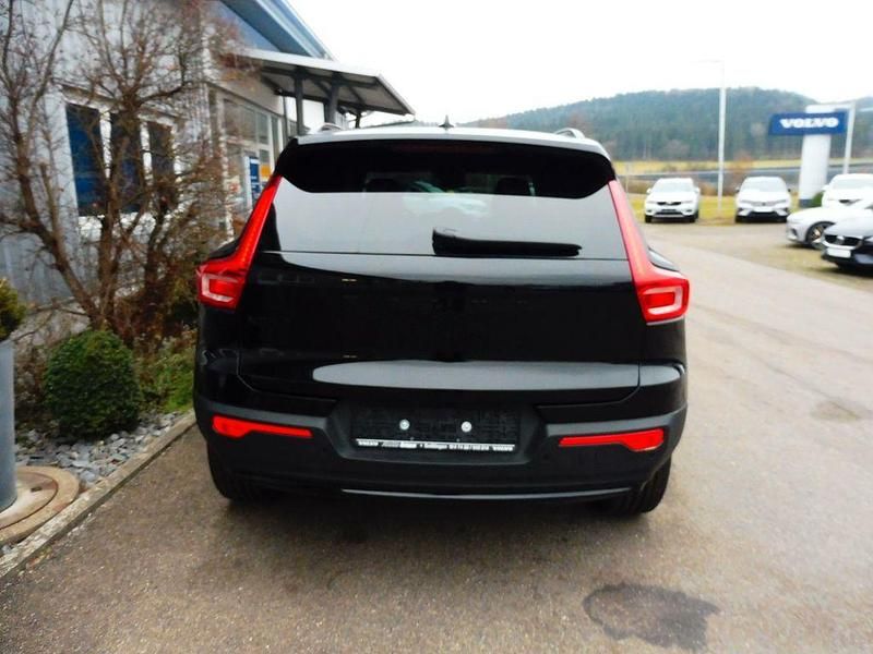 Gebraucht Volvo XC40 Plus 163 PS (119 kW) 2025 Schwarz SUV
