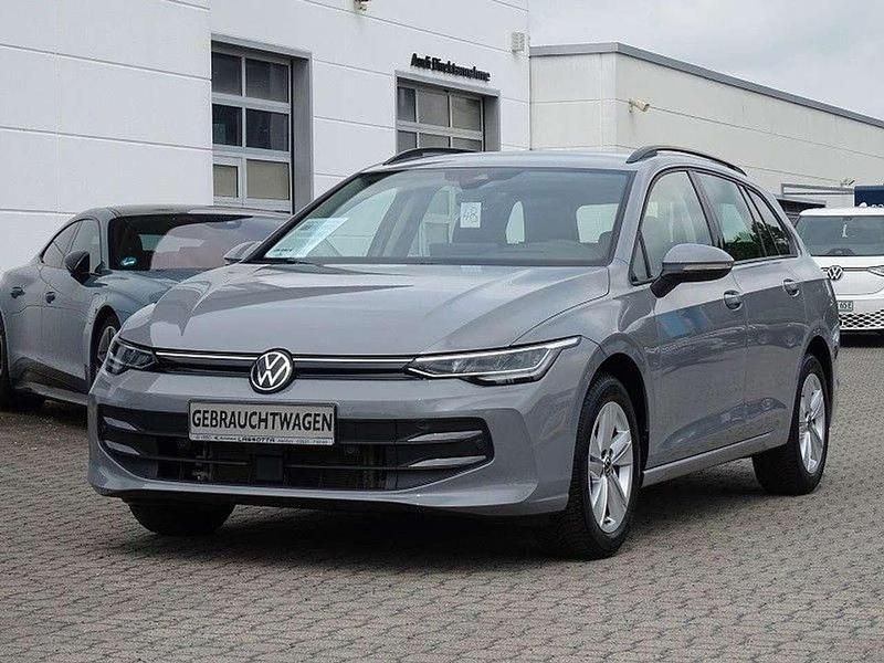 Grau Gebraucht 2024 VW Golf VIII Life Kombi | 25.990 € (Fairer Preis) - Bild 1/2