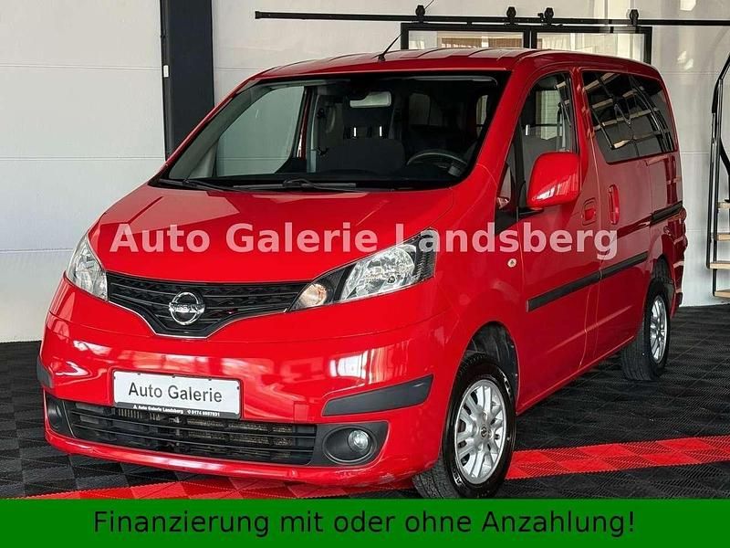 Gebraucht Nissan Evalia Tekna 110 PS (80 kW) 2015 Solid red Van / Kleinbus