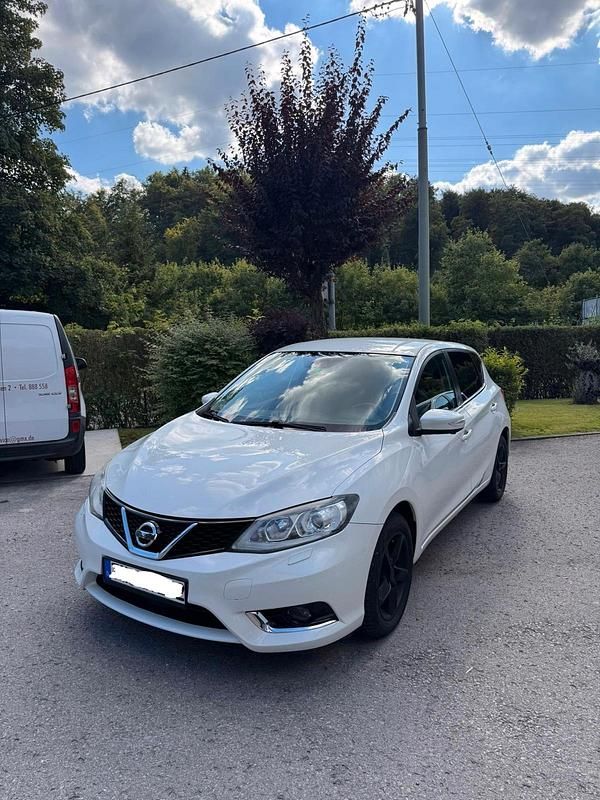 Gebraucht Nissan Pulsar 110 PS (80 kW) 2015 Weiß Kleinwagen