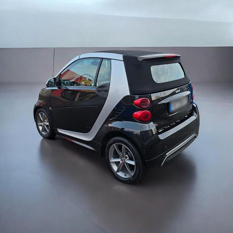 Gebraucht Smart ForTwo Cabrio 71 PS (52 kW) 2013 Schwarz Cabrio