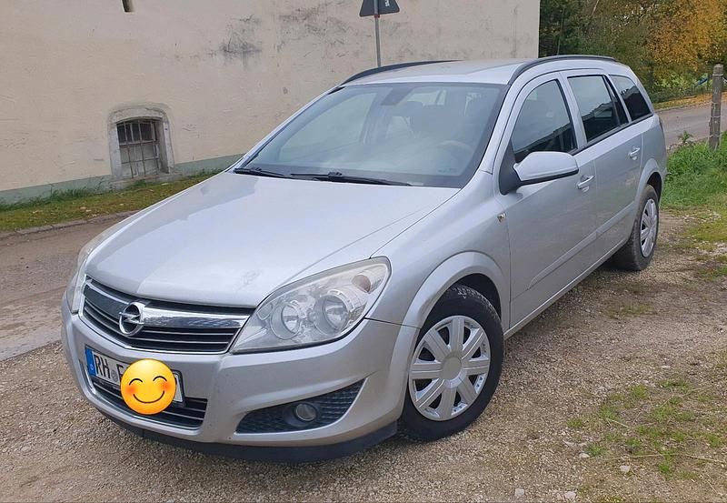 Silber Gebraucht 2008 Opel Astra Kombi | 2.800 € (Fairer Preis) - Bild 1/4