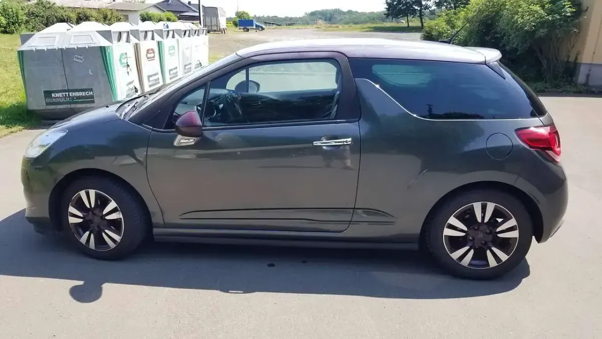Gebraucht Citroën DS3 So Chic 120 PS (88 kW) 2010 Schwarz Kleinwagen