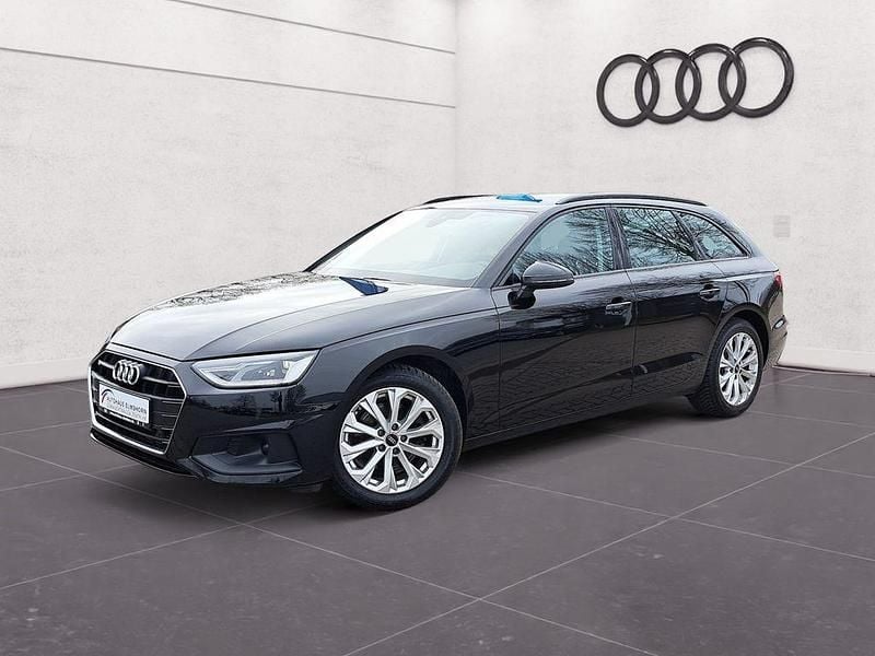 Używany Audi A4 150 KM (110 kW) 2023 Czarny Kombi