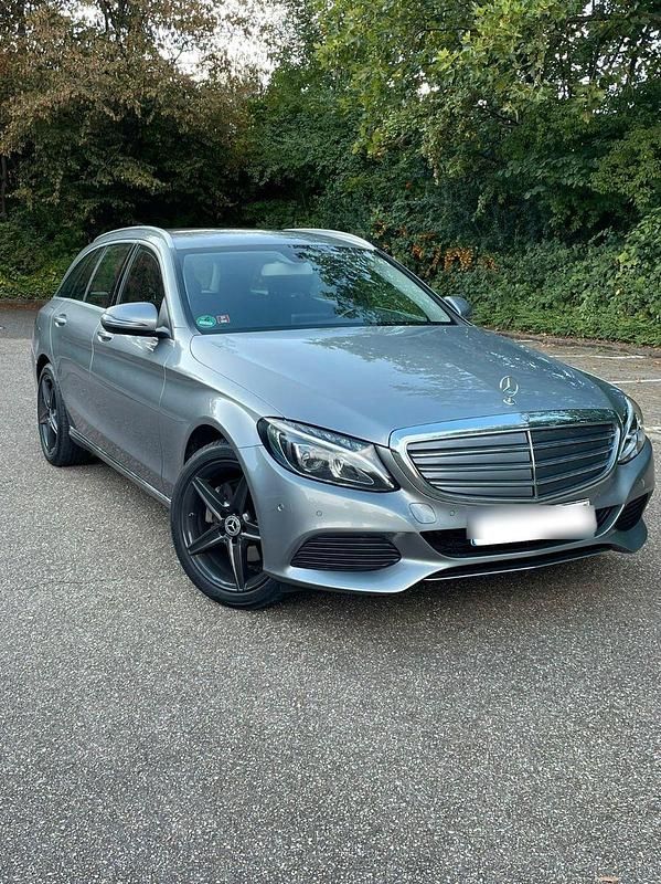 Grau Gebraucht 2016 Mercedes C220 Avantgarde Kombi | 11.300 € (Fairer Preis) - Bild 1/4