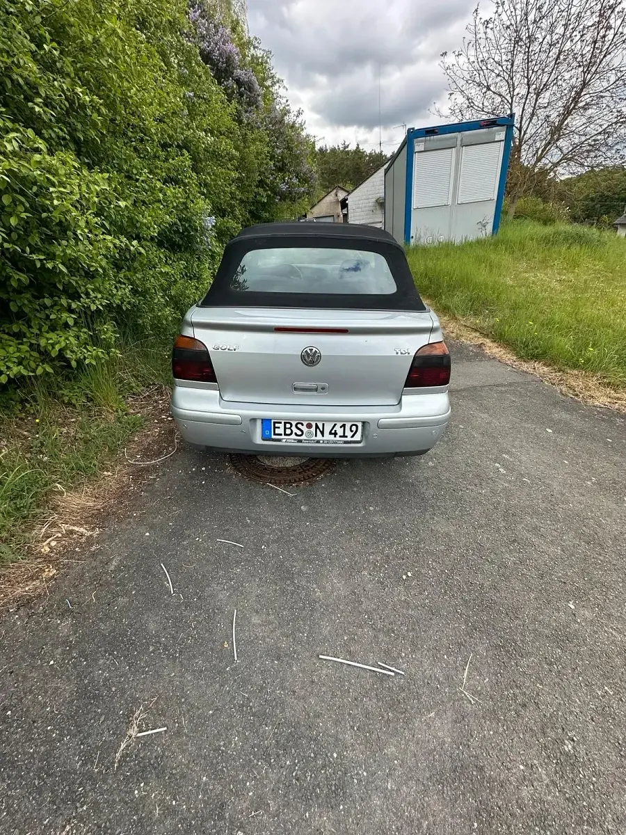 Gebraucht VW Golf Cabriolet 90 PS (66 kW) 2002 Silber Cabrio