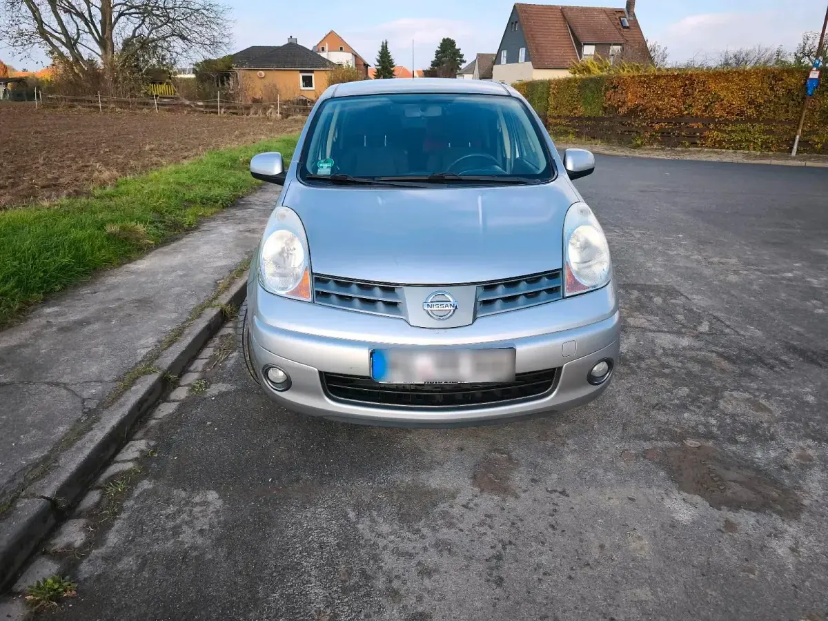 Gebraucht Nissan Note 88 PS (64 kW) 2008 Silber Kleinwagen