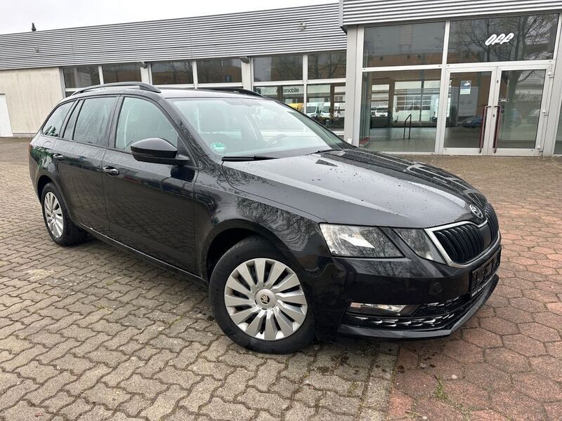 Blau Gebraucht 2017 Skoda Octavia Kombi | 7.500 € (Fairer Preis) - Bild 1/4