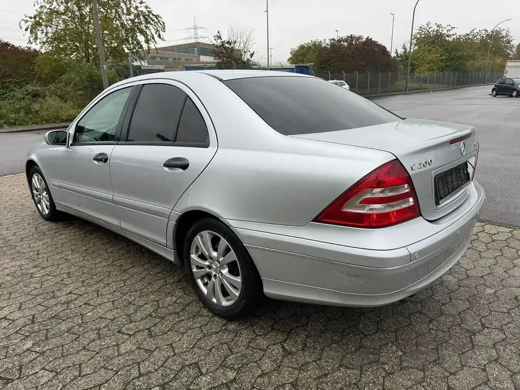 Gebraucht Mercedes C200 Classic 163 PS (119 kW) 2006 Grau Limousine