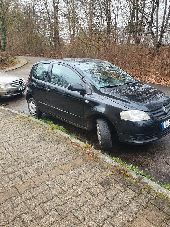 Schwarz Gebraucht 2005 VW Fox Kleinwagen | 1.400 € (Fairer Preis) - Bild 1/4