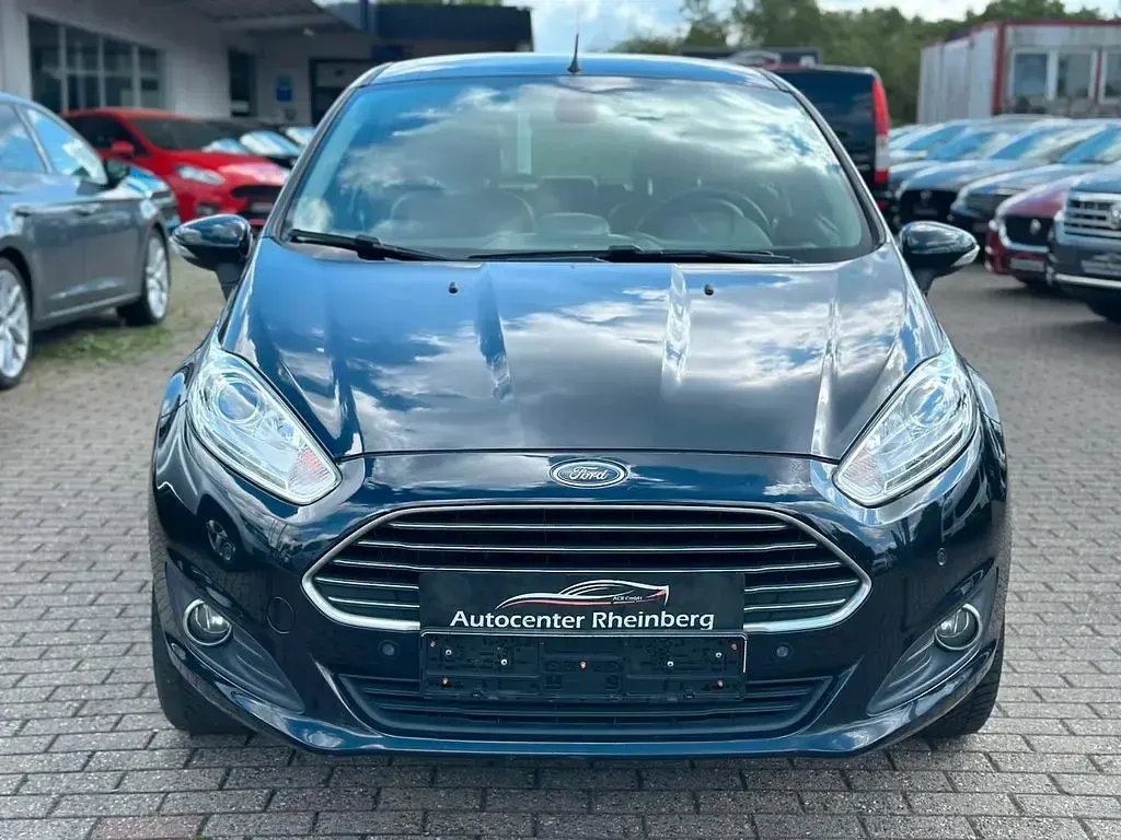 Gebraucht Ford Fiesta Titanium 125 PS (91 kW) 2016 Schwarz Kleinwagen
