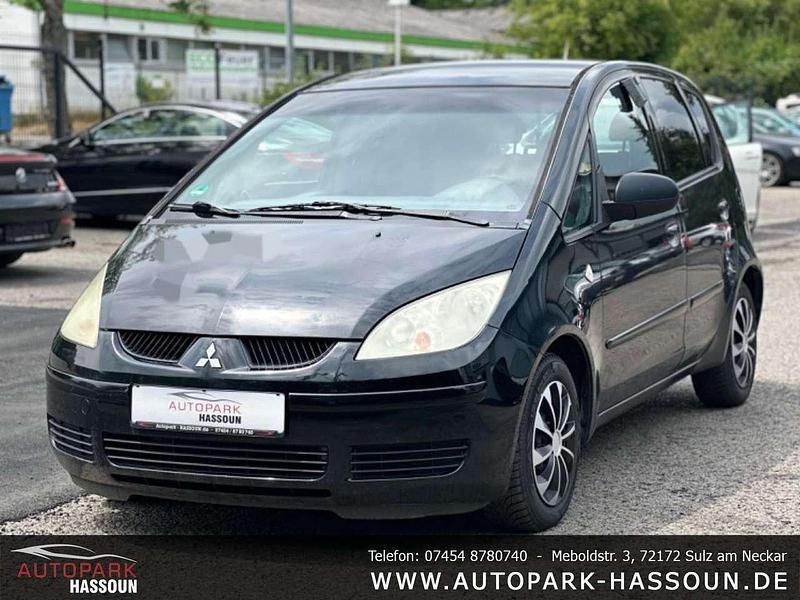 Cosmosschwarz Gebraucht 2006 Mitsubishi Colt Invite Kleinwagen | 999 € (Fairer Preis) - Bild 1/4