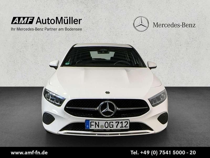 Gebraucht Mercedes A200 Advanced 163 PS (119 kW) 2023 Polarweiß Limousine