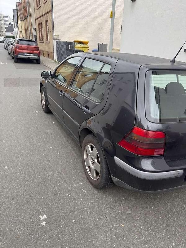 Gebraucht VW Golf IV Comfortline 105 PS (77 kW) 2000 Schwarz Limousine