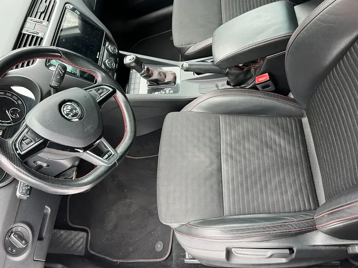 Gebraucht Skoda Octavia RS 184 PS (135 kW) 2014 Weiß Kombi