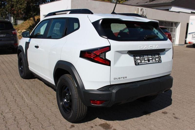 Neu Dacia Duster Essentiel 122 PS (89 kW) 2026 Weiß SUV