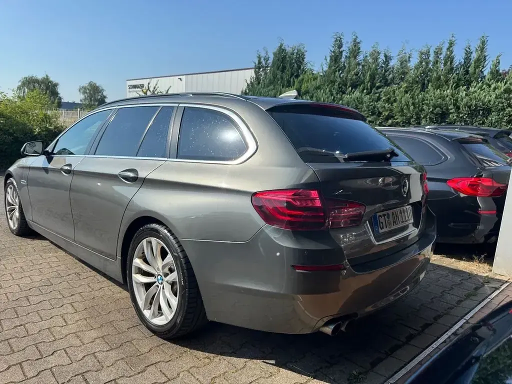 Gebraucht BMW 525 Performance 218 PS (160 kW) 2014 Grau Limousine