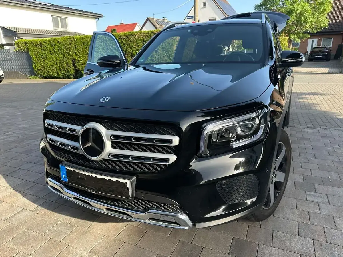 Gebraucht Mercedes GLB220 Progressive 190 PS (139 kW) 2023 Schwarz SUV