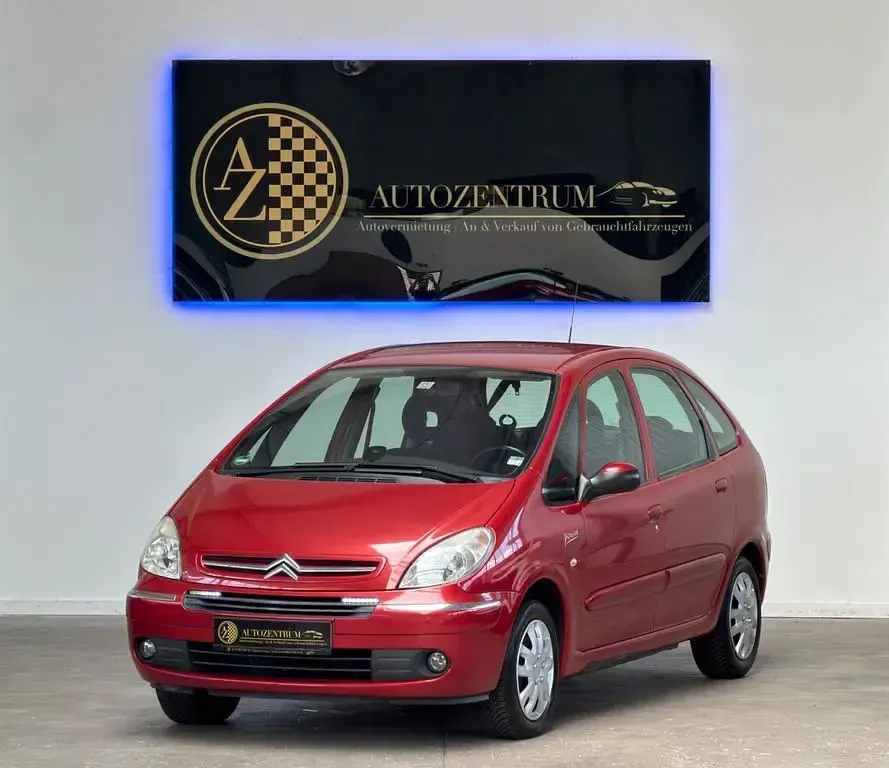 Gebraucht Citroën Xsara Picasso Exclusive 109 PS (80 kW) 2007 Rot Van / Kleinbus