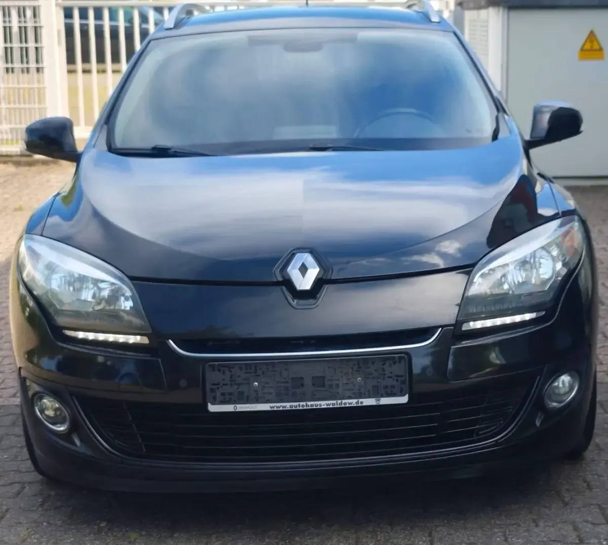 Gebraucht Renault Mégane GrandTour Initiale Paris 110 PS (80 kW) 2013 Schwarz Kombi