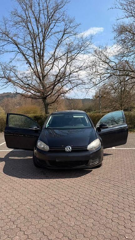 Gebraucht VW Golf VI Team 80 PS (58 kW) 2010 Schwarz Kleinwagen