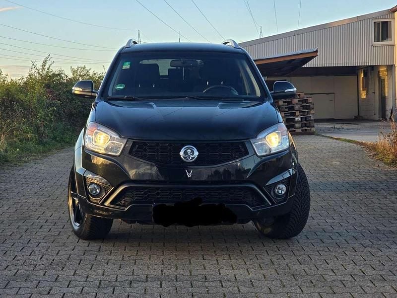 Gebraucht Ssangyong (KGM) Korando Crystal 175 PS (128 kW) 2015 Schwarz SUV