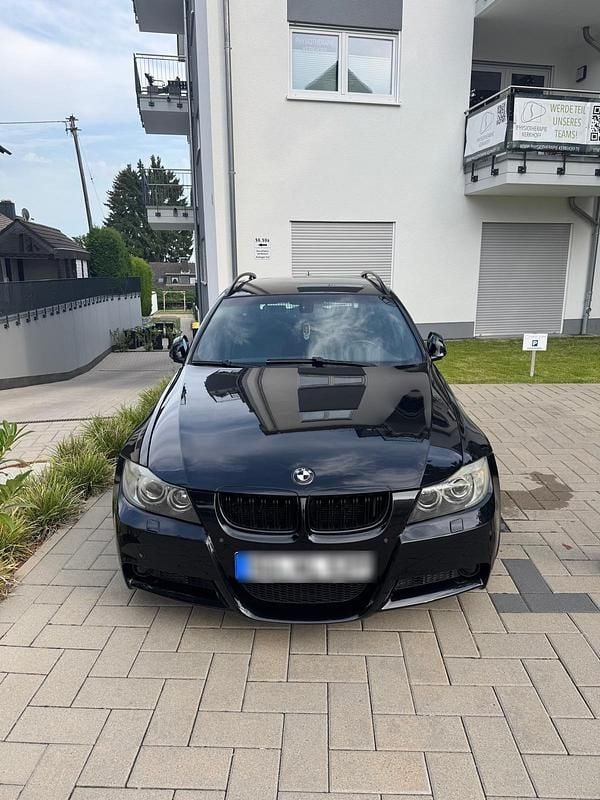 Schwarz Gebraucht 2006 BMW 325 Performance Kombi | 6.500 € (Fairer Preis) - Bild 1/4
