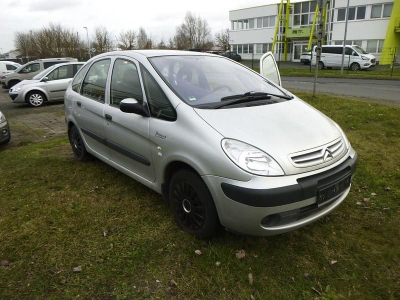 Gebraucht Citroën Xsara Picasso 116 PS (85 kW) 2005 Silber Van / Kleinbus