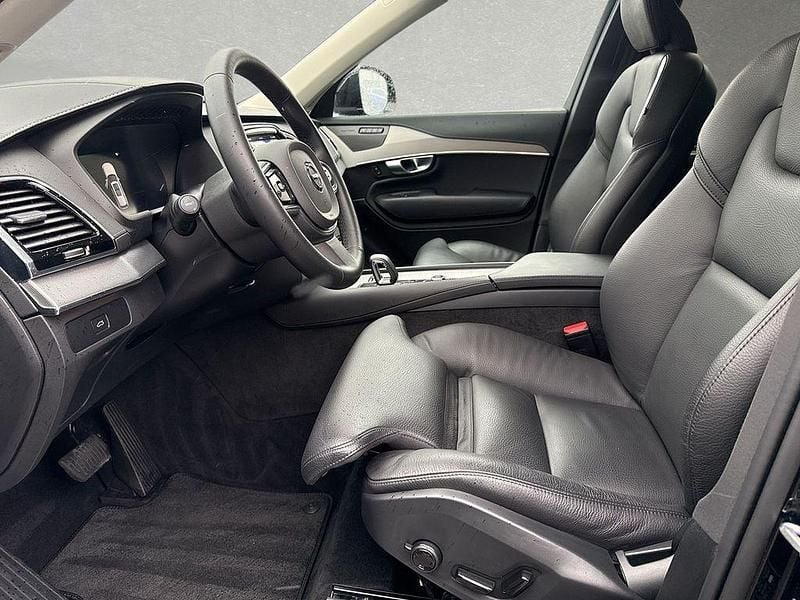 Gebraucht Volvo XC90 Plus 235 PS (172 kW) 2024 Schwarz SUV