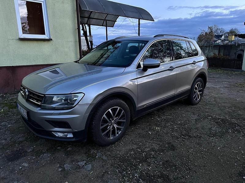 Silber Gebraucht 2017 VW Tiguan SUV | 16.250 € (Fairer Preis) - Bild 1/4
