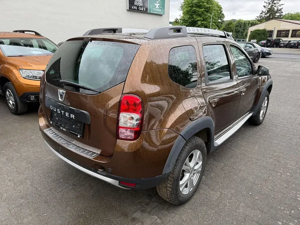 Gebraucht Dacia Duster Prestige 125 PS (91 kW) 2014 Braun SUV
