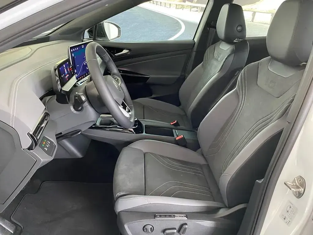 Neu VW ID.4 Pro 210 kW (286 PS) 2026 Gletscherweiß metallic SUV
