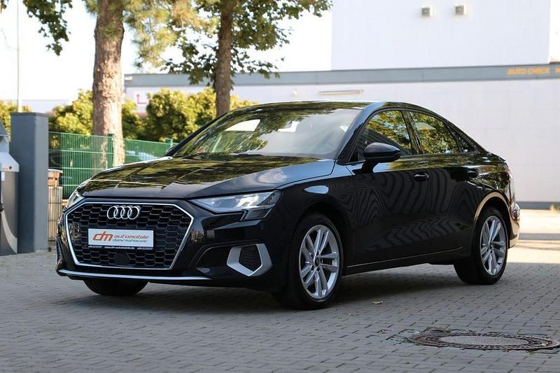 Schwarz Gebraucht 2020 Audi A3 Advanced Limousine | 21.690 € (Teuer) - Bild 1/4