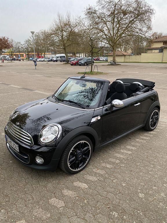Usata Mini Cooper Cabriolet 122 CV (89 kW) 2013 Nero Cabrio