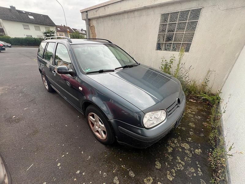 Grau Gebraucht 2003 VW Golf IV Kombi | 550 € (Superpreis) - Bild 1/4