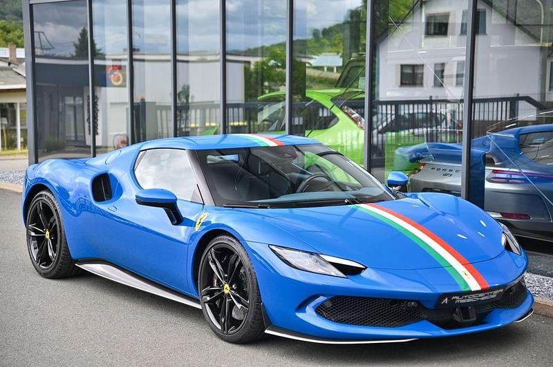 Gebraucht Ferrari 296 829 PS (609 kW) 2024 Blau Coupé