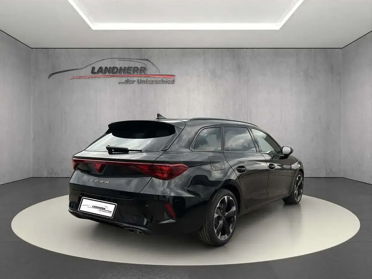 Nowe Cupra Leon 150 KM (110 kW) 2026 Czarny Kombi