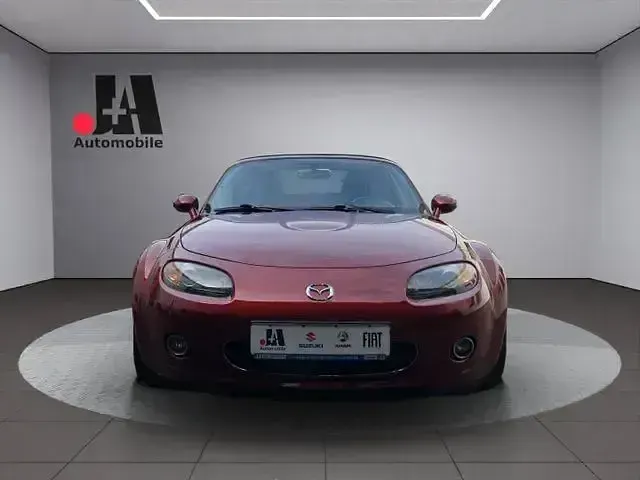 Używany Mazda MX5 126 KM (92 kW) 2007 Czerwony Kabriolet