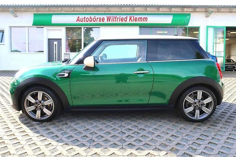 Britishracinggreen4 pearleffec Gebraucht 2019 Mini Cooper Kleinwagen | 16.750 € (Fairer Preis) - Bild 1/4