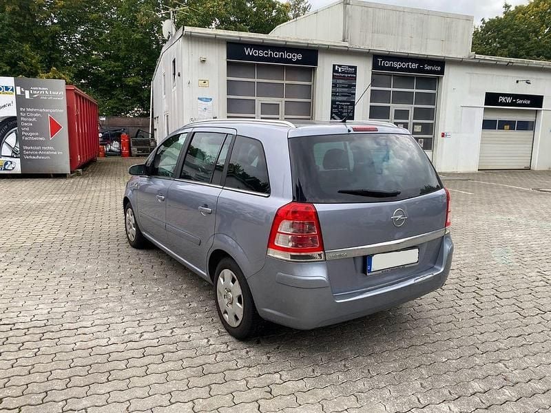 Gebraucht Opel Zafira 140 PS (102 kW) 2008 Grau Van / Kleinbus