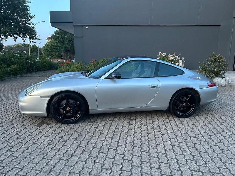 Gebraucht Porsche 911 Carrera 320 PS (235 kW) 2002 Silber Coupé