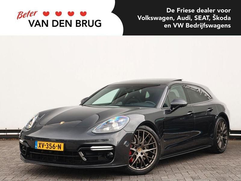 Grau Gebraucht 2019 Porsche Panamera Sport Turismo Limousine | 71.800 € (Superpreis) - Bild 1/4