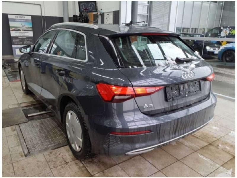 Gebraucht Audi A3 Advanced Plus 110 PS (80 kW) 2023 Manhattangrau metallic Limousine