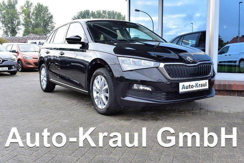 Blackmagic perleffekt Gebraucht 2023 Skoda Scala Ambition Kleinwagen | 17.949 € (Guter Preis) - Bild 1/4