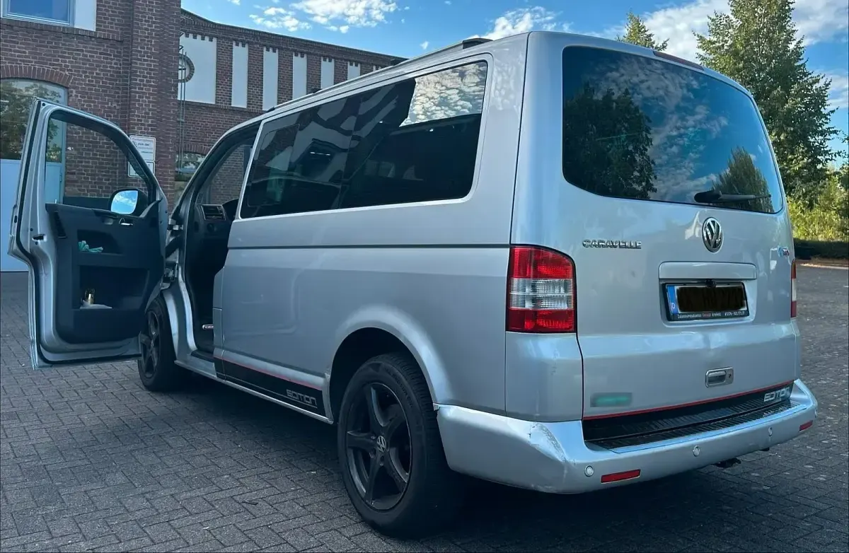 Gebraucht VW Caravelle 131 PS (96 kW) 2007 Grau Van