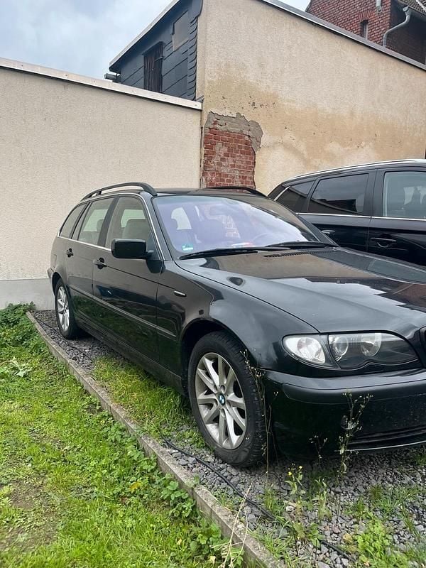 Gebraucht BMW 320 170 PS (125 kW) 2004 Schwarz Kombi